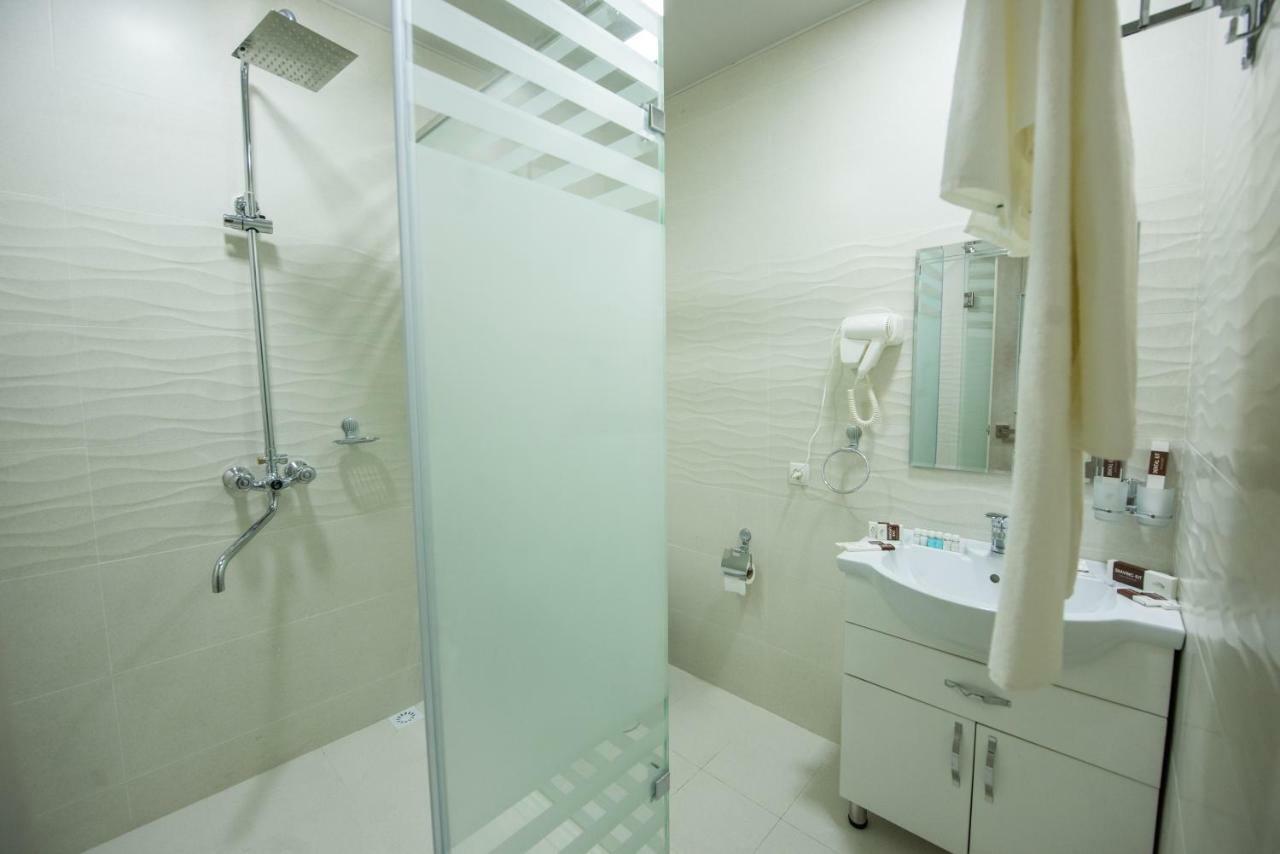 Atlantis Hotel Tashkent Ngoại thất bức ảnh