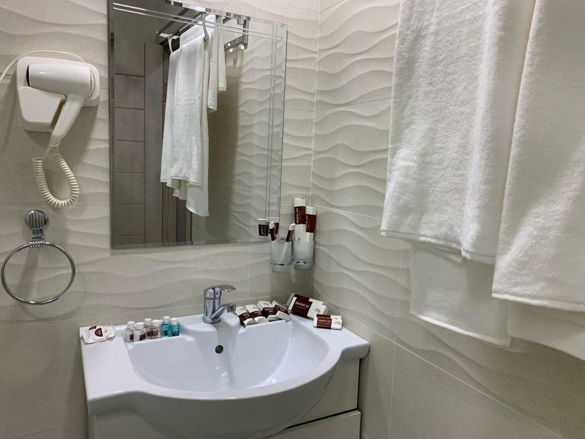 Atlantis Hotel Tashkent Ngoại thất bức ảnh
